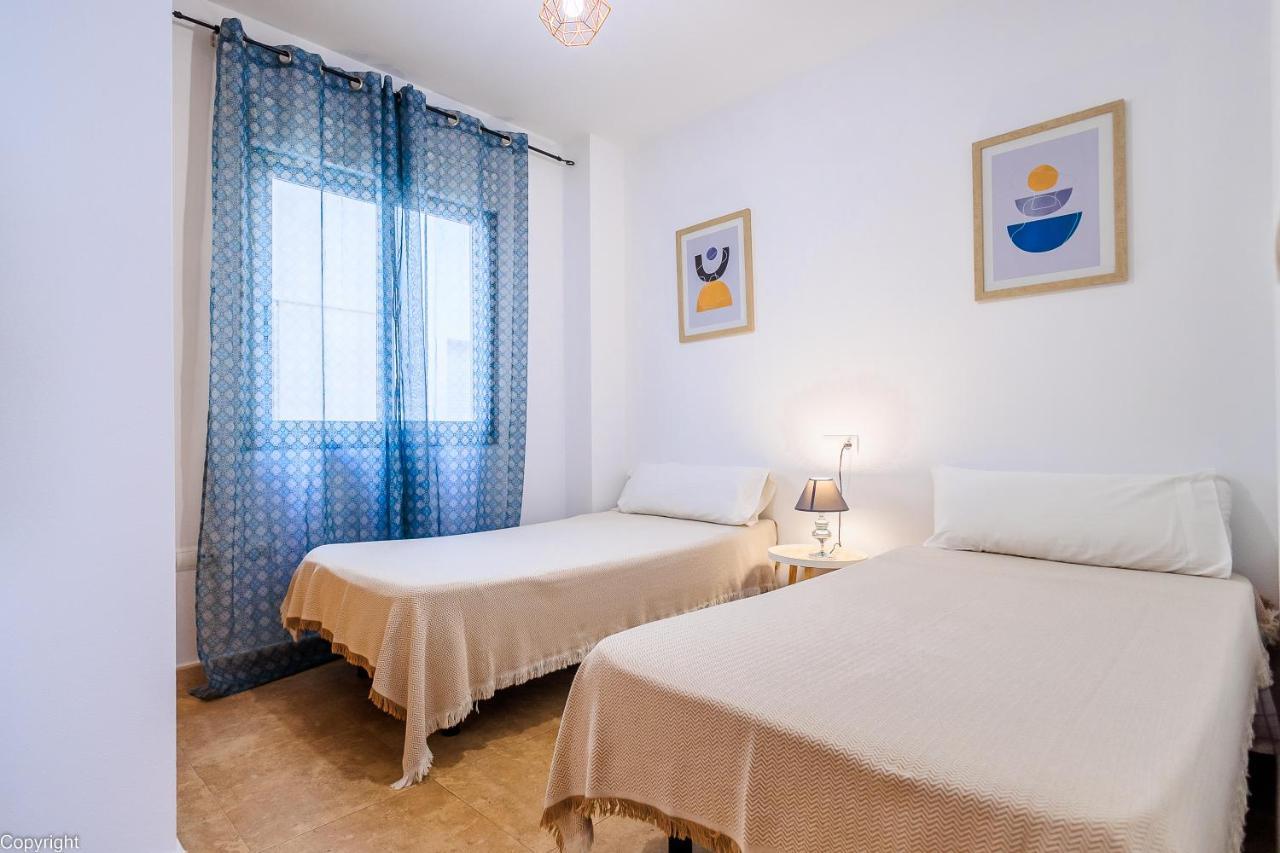 Apartamentos Madrid Torrevieja Bagian luar foto