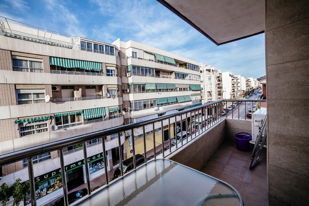Apartamentos Madrid Torrevieja Bagian luar foto