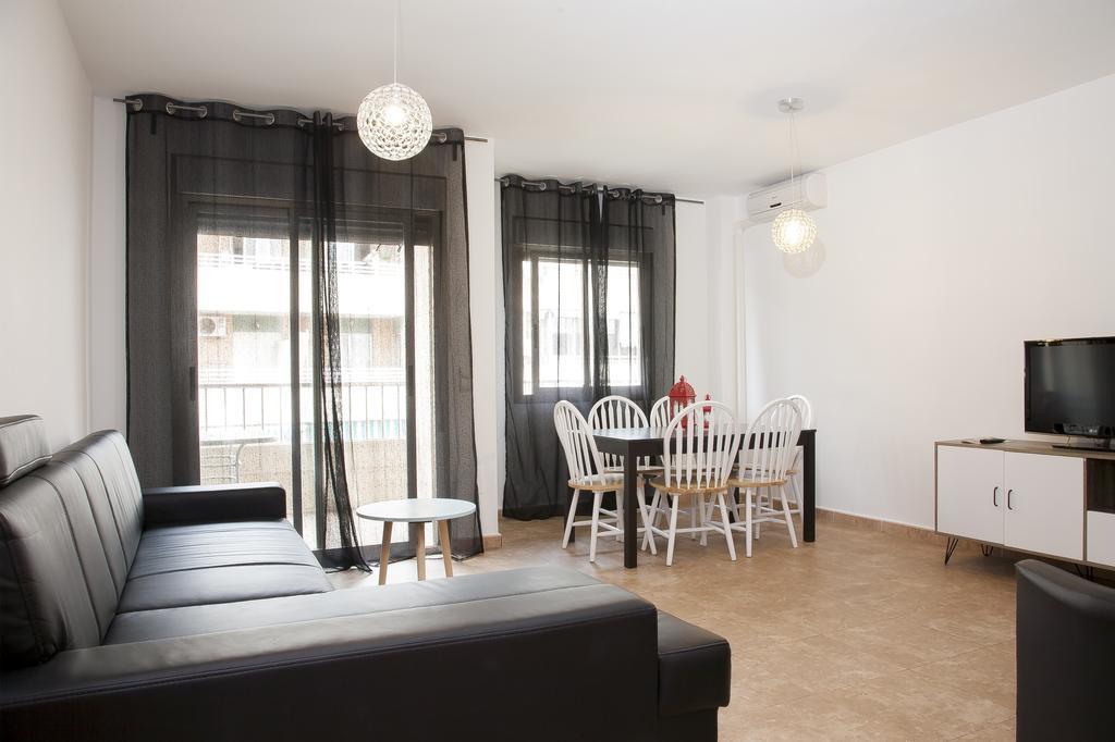 Apartamentos Madrid Torrevieja Bagian luar foto